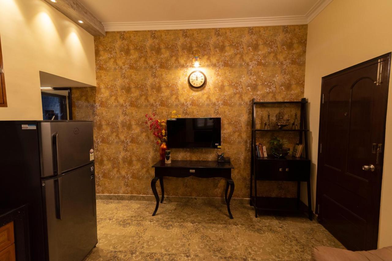 J'S Nest Hotel Kalkutta Kültér fotó