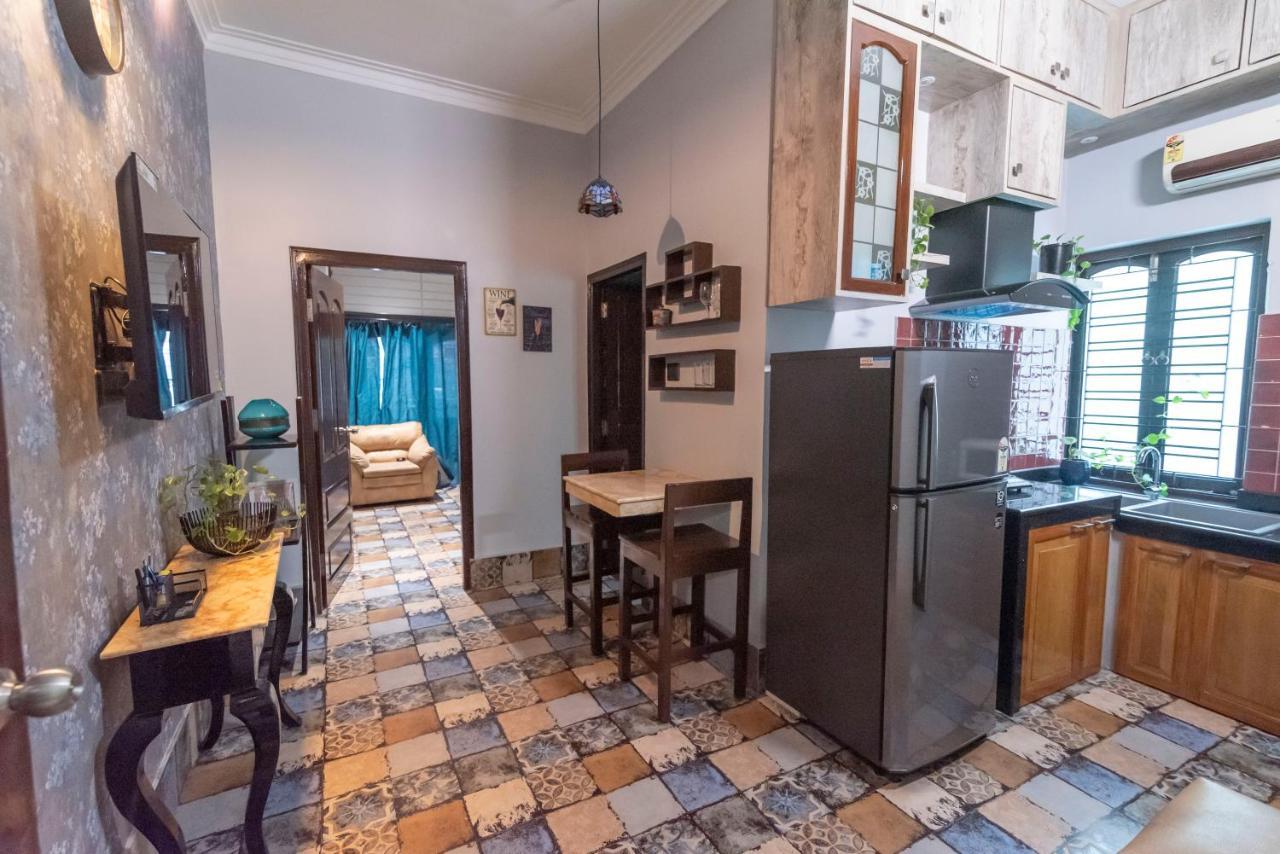 J'S Nest Hotel Kalkutta Kültér fotó