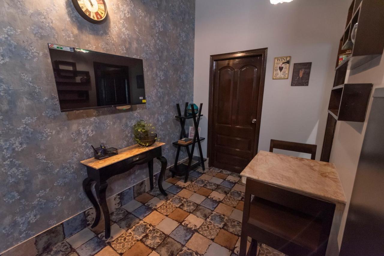 J'S Nest Hotel Kalkutta Kültér fotó