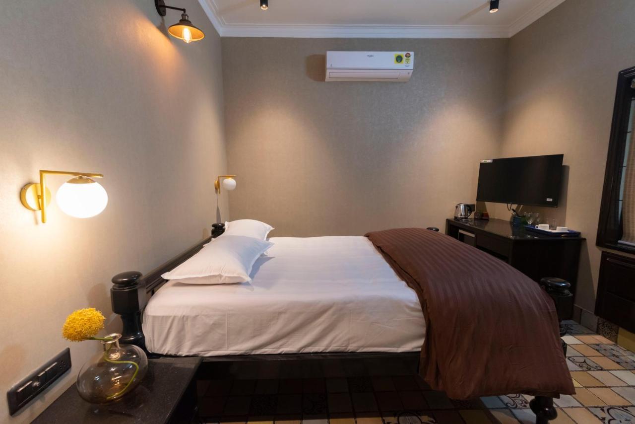 J'S Nest Hotel Kalkutta Kültér fotó
