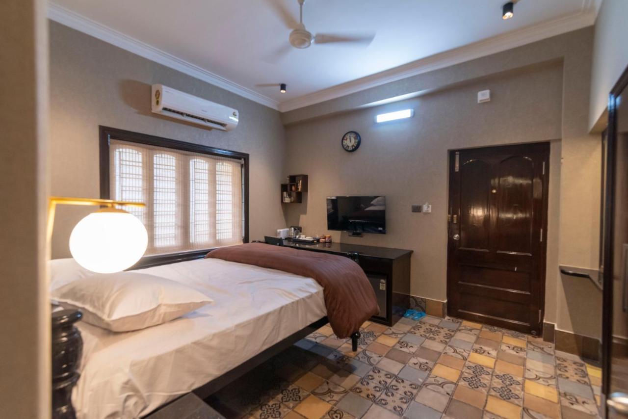 J'S Nest Hotel Kalkutta Kültér fotó